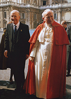 Mantello rosso papale